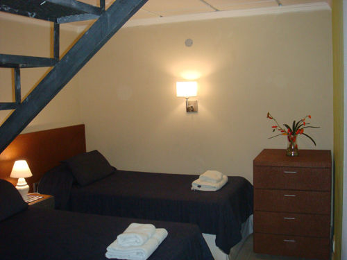 2055 Petit * Cost * Hotel
